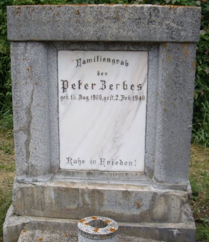 Zerbes Peter 1900-1940 Grabstein